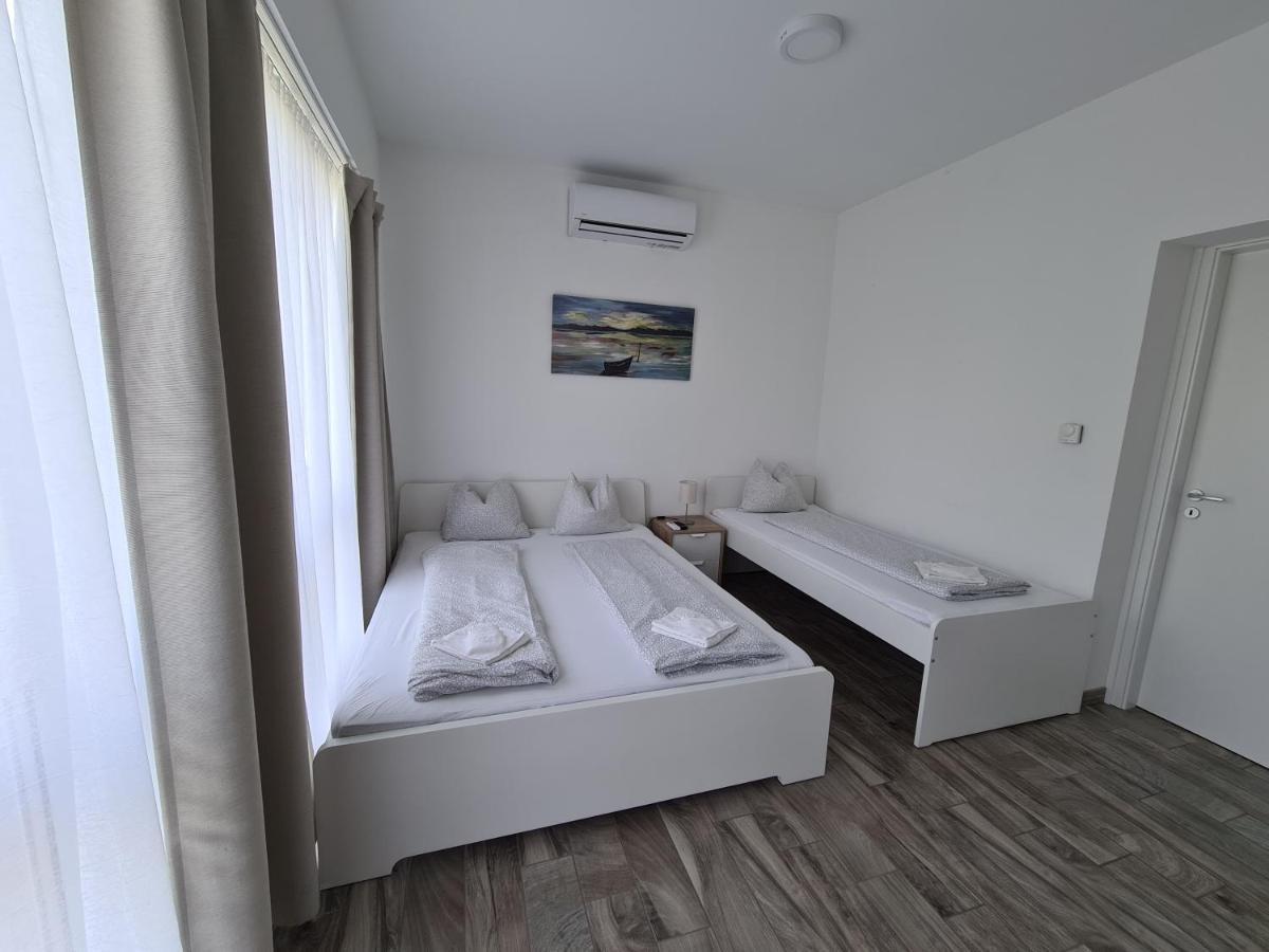 Surman Apartmanok Siófok Eksteriør bilde
